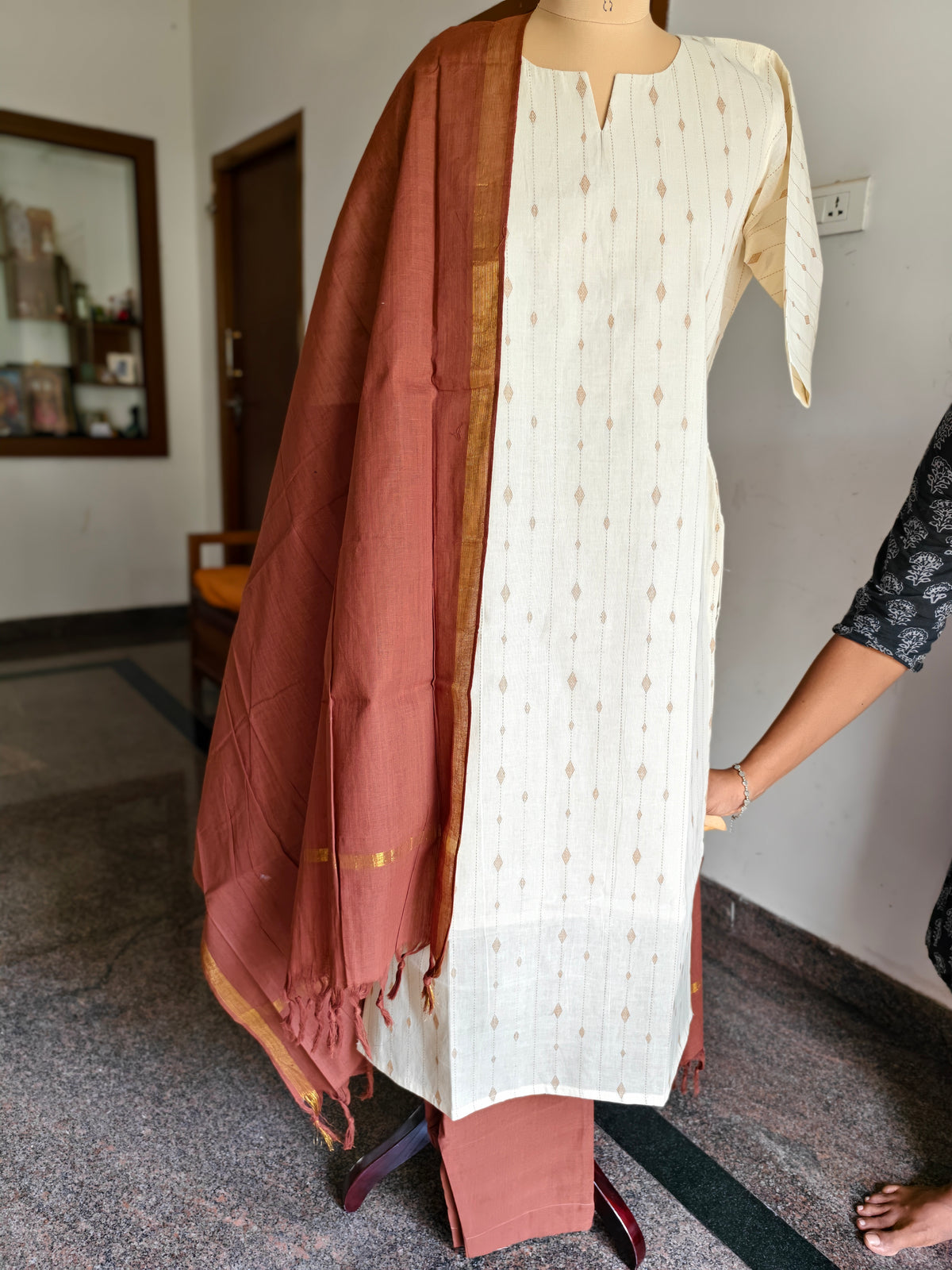 Elegant Off-White &amp; Terracotta Cotton Salwar Suit Set