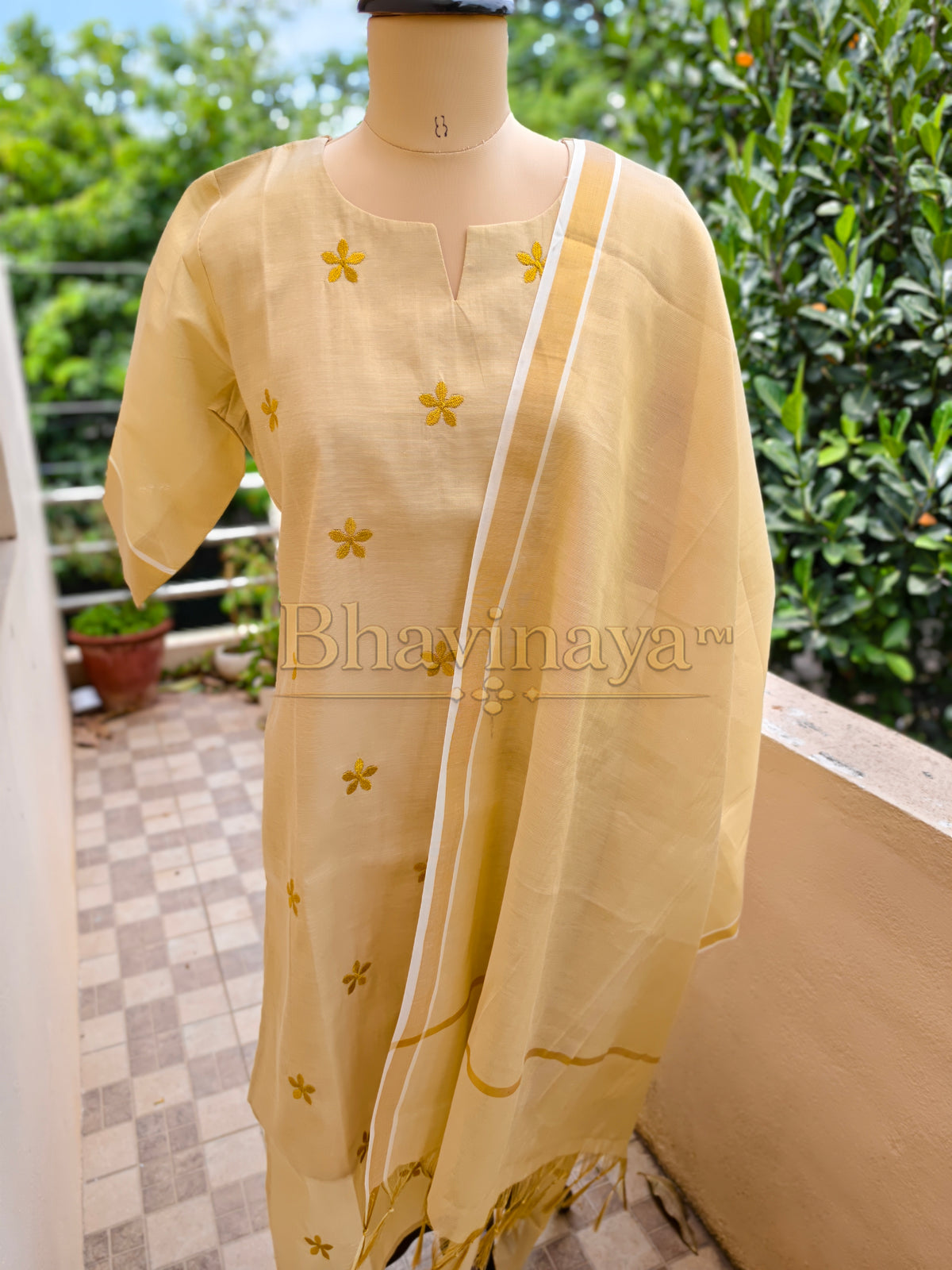 Kerala golden tissue salwar 3 Pcs set!