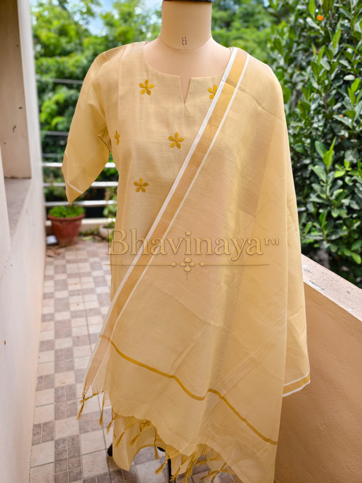 Kerala golden tissue salwar 3 Pcs set!